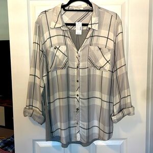 Maurices button up blouse with waffle back.